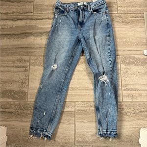 Size 27/4R Abercrombie high rise mom jeans